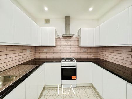 4 bed terraced house to rent in Filbert Street East, Leicester, LE2 - Photo 3