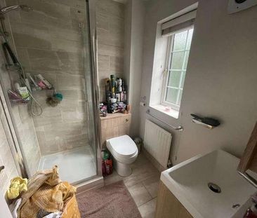 Queen Elizabeth Drive, Taw Hill, SN25 - Photo 6