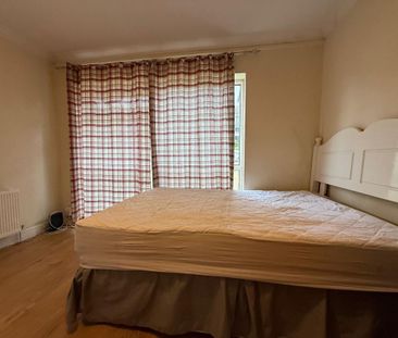 4 bedroom semi-detached house to rent - Photo 4