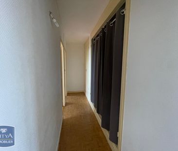 Location Appartement 4 pièces 65m² LE MANS 72100 - Photo 2