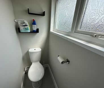 3 bedroom terraced house to rent - Photo 6