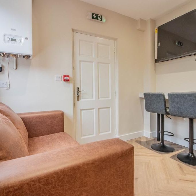 1 bedroom flat to rent - Photo 1