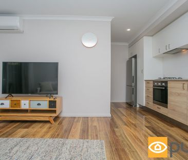 FURNISHED MODERN MAYLANDS APARTMENT - Photo 4