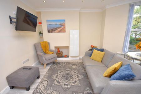 2 bedroom apartment to rent - Photo 2