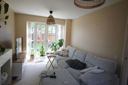 Harding Wood, Lightmoor - £1,100 pcm - Photo 5