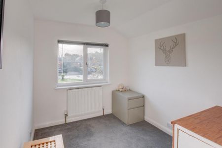 3 bedroom detached house to rent - Photo 2