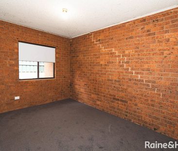 TIDY TWO BEDDER IN GREAT LOCATION - Photo 4