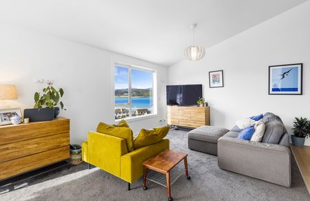 216c Sutherland Road, Lyall Bay - Photo 2