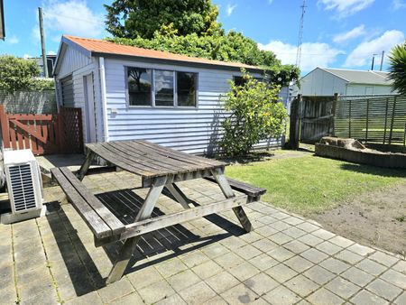 Lovely Home in Oxford Terrace - Photo 5