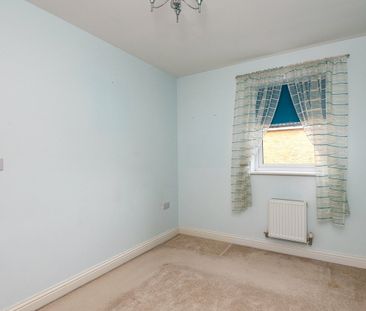 Spinel Close, Sittingbourne, Kent, ME10 - Photo 5