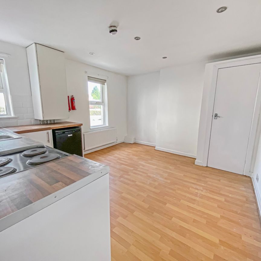 Flat 4, 17 Ely Road, Cardiff CF5 2JF - Photo 1