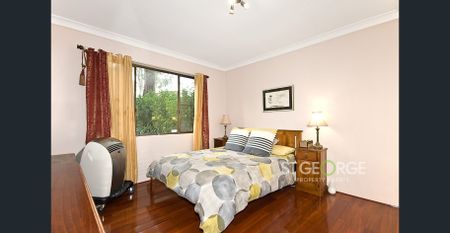 Extra Large Interiors in a Sought-After Locale (110sqm) - Photo 2