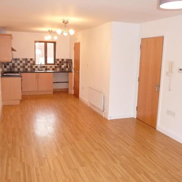 5f Heath Lodge Avenue, Belfast, BT13 3WH - Photo 1