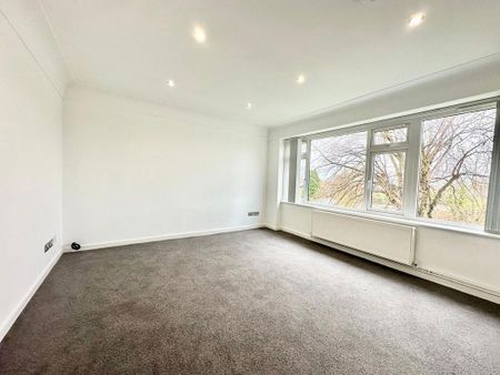 2 bedroom flat to rent - Photo 2