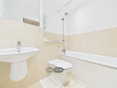 1 bedroom flat to rent - Photo 2