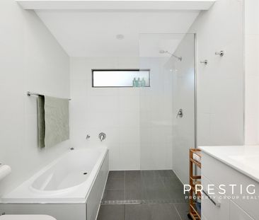 16 Done Street, Arncliffe NSW 2205 - House For Rent | Domain - Photo 6