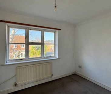 Grassmere Close, Littlehampton, BN17 2 bedroom house to rent - Photo 3