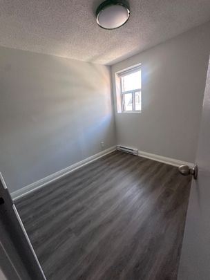 For Lease - 99 Bellevue Avenue Unit# 9, Toronto, Ontario - Photo 1