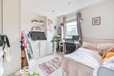 2 bedroom maisonette to rent - Photo 4