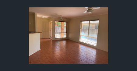 DESIRABLE OSPREY - 3x2 Villa in Secure Complex with Pool - Photo 3