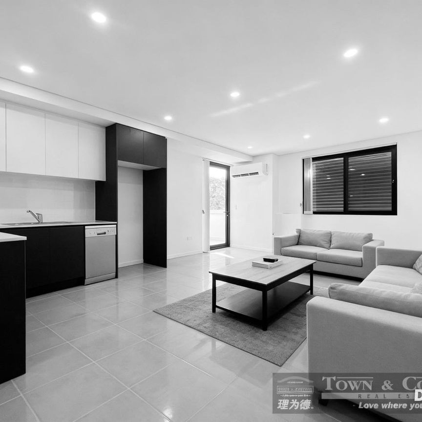 modern 3-bedroom apartment in top location - Photo 1