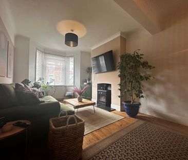 2 bedroom terraced house to rent - Photo 2