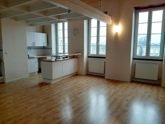 Location Appartement 4 pièces 100m² CREON 33670 - Photo 1