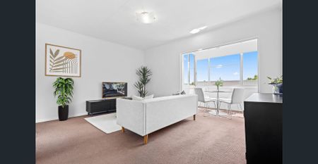 Bell View Court - Refreshed Unit with Scenic Views - Photo 2