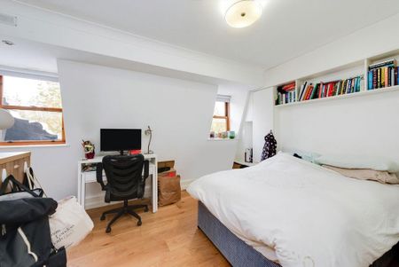 4 bedroom flat to rent - Photo 4