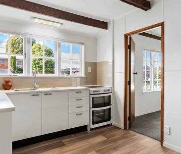 Ã¢Ãâ¬ÃÅ"Warm, Welcoming, and Ready to Move In!Ã¢Ãâ¬Ã - Photo 5