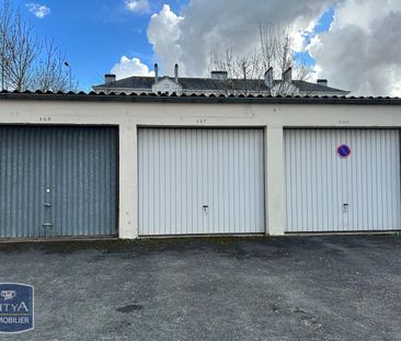 Location Appartement 4 pièces 75m² CHATEAUROUX 36000 - Photo 2