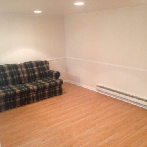 201.2 Wellington Street - 1 bed, 1 bath **HALF OFF FIRST MONTHS RENT WITH LEASE SIGNING** - Photo 1