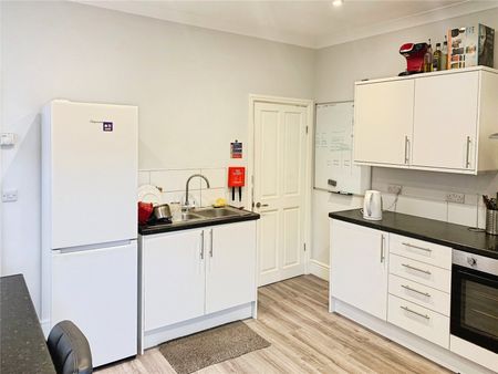 1 bedroom house to rent Southwell Road West, Mansfield, Nottinghamshire, NG18 - Photo 2