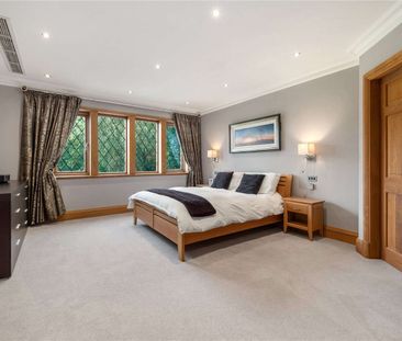 Bespoke built 5 bedroom 6,446 Sq Ft residence in grounds of over an... - Photo 5