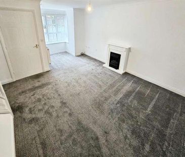 Aintree Drive, Rushden, NN10 - Photo 1