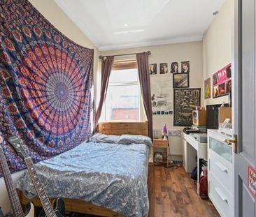 4 bedroom terraced house to rent - Photo 3