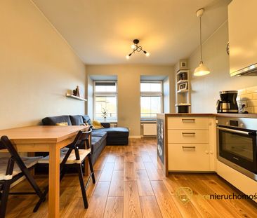 Przestronne funkcjonalne mieszkanie w centrum - Zdjęcie 3