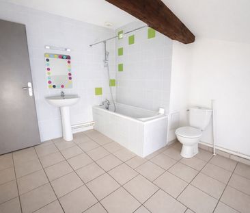 Location Appartement 4 pièces 79m² ROMANS SUR ISERE 26100 - Photo 5
