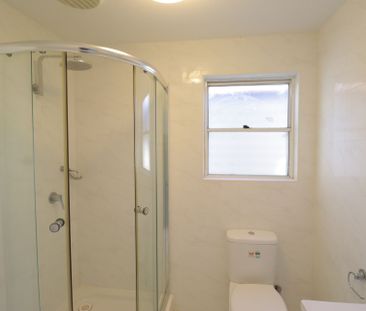 Studio flat for rent - Photo 5