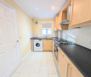 4 bedroom terraced house to rent - Photo 5