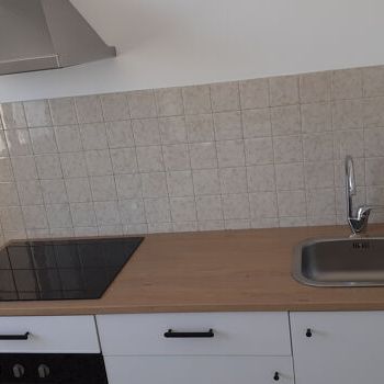 Appartement 3 pièces 62m2 REIMS 796 euros - Photo 1