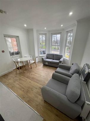 Flat 2, 49 Ballygomartin Road, Belfast, BT13 3LA - Photo 1