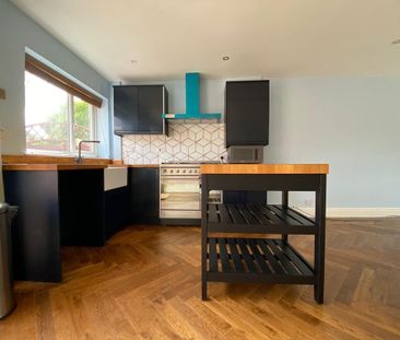 3 bedroom semi-detached house to rent - Photo 6