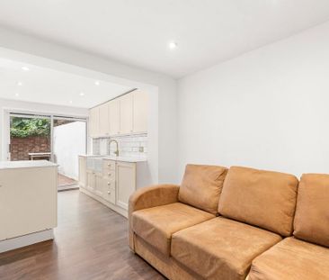 6 bedroom terraced house to rent - Photo 5