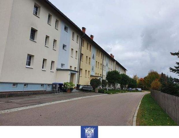 Individuelle Dachwohnung mit herrlichen Blickbeziehungen in ländlicher Umgebung! - Photo 1