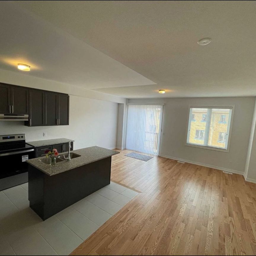 For Lease - 171 Lageer Drive, Whitchurch-Stouffville, Ontario - Photo 1