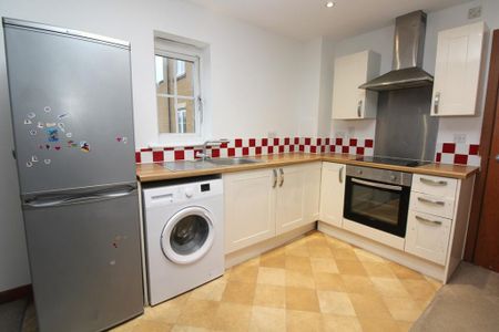 2 bedroom apartment to rent - Photo 4