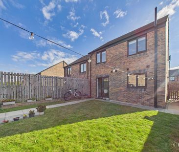 3 bedroom semi-detached house to rent - Photo 6