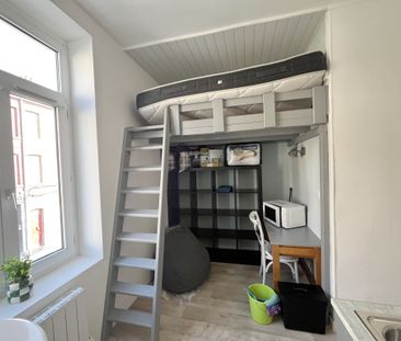 STUDIO MEUBLE - 12.23 m² - LILLE WAZEMMES - Photo 3