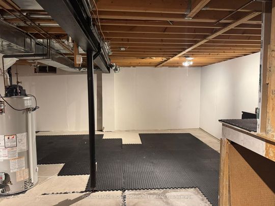 For Lease - 12 Pegasus Drive, Richmond Hill, Ontario - Photo 1